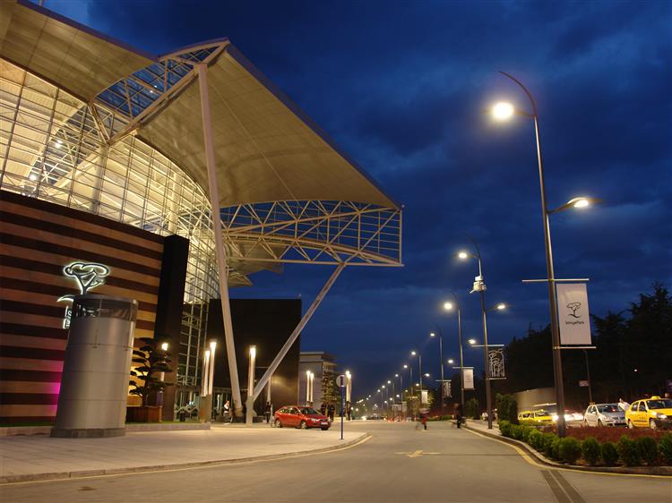 Istanbul Istinye Park shopping mall is a unique urban lifestyle